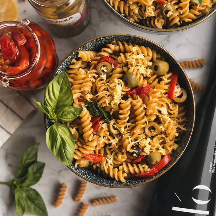 Fresh summer Fusilli with garlic and olive oil by @VeganbyEden